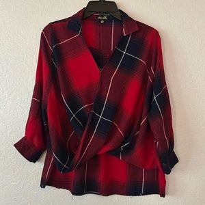 Dee Elle High-Low Cropped Flannel Small